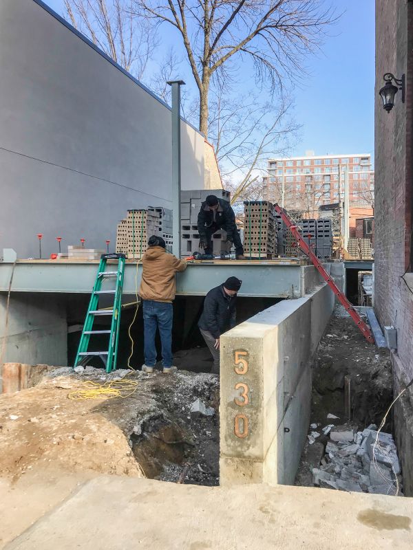 Interior View: Lower Unit